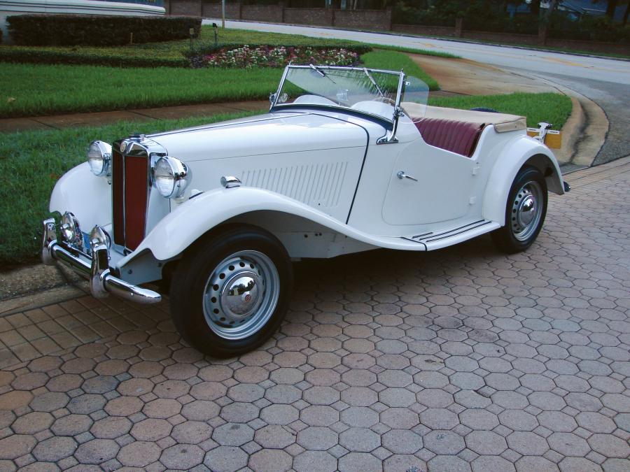  MG TD Roadster White 1951 года  (фото 1 из 1)